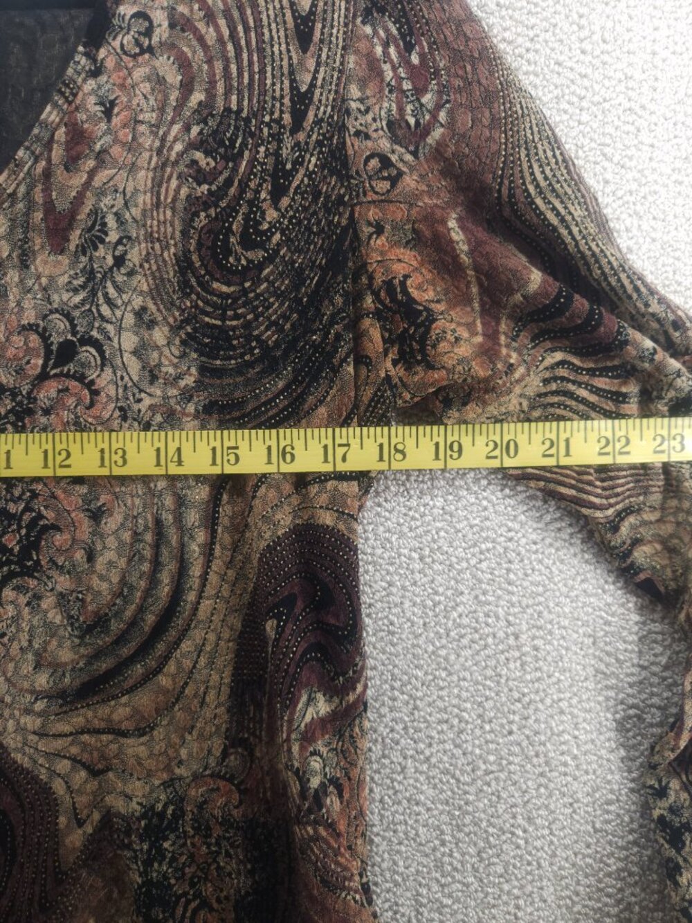 🇨🇦 Nygård Collection, V-Neck Top, Paisley Print, Rose Gold Taupe Size M - Picture 3 of 6
